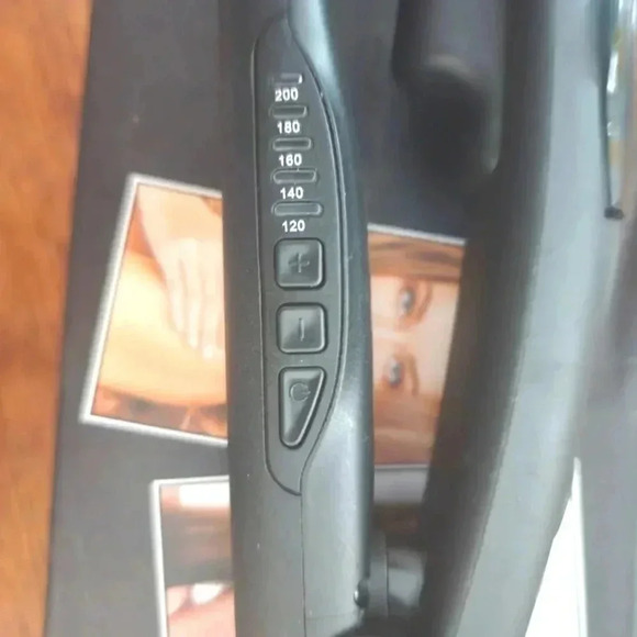 Personal Hair Care - Hair Steam Straightener - Picture 4 of 11